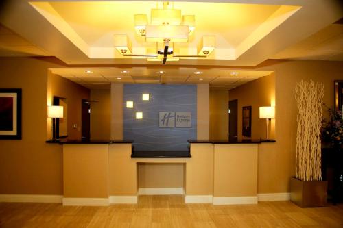 ทัศนียภาพภายนอกโรงแรม, Holiday Inn Express & Suites Marion Northeast By IHG in แมเรียน (IL)