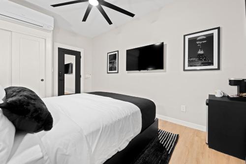 Hotel Zindel – San Diego, CA