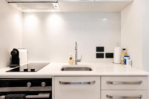 Mt Victoria Studio - Kitchen Bath Tub Sleeps 2 in Mount Victoria