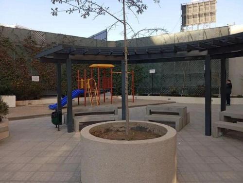 Depto Familiar con estacionamiento y a pasos del metro in 拉弗羅里達