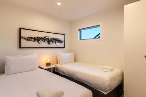 Views on Beachman - image 4