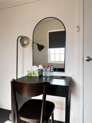 Lord Raglan Hotel - 5 mins to Central in Alexandria