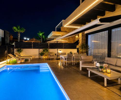 Large Villa with Private Pool and Sauna PMT37
