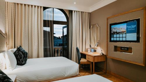 Pivot Hotel Montecasino Room Type - Executive Double Double
