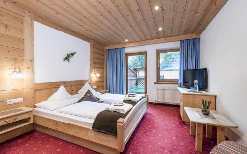 Panorama Resort Taljörgele Room Type - Double Room - Disability Access Panorama Resort Taljörgele Room Type - Double Room - Disability Access