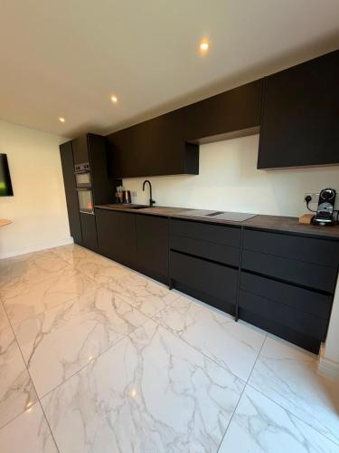 Luxury and modern living with sauna and hot tub in Woodingdean