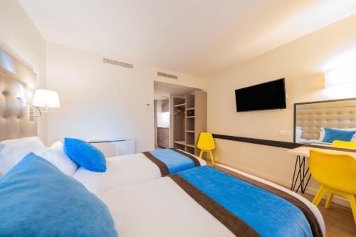Best Western Hôtel du Château Maisons-Laffitte Room Type - Standard Twin Room 
