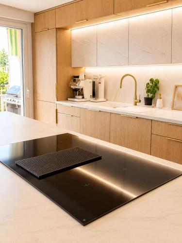 Antibes - Appartement 80 m2 avec piscine et terrasse in La Pagane