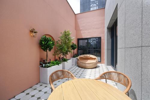 Balcony/terrace, Hotel The Designers Seoul National University Branch in Gwanak