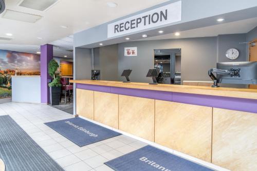 Лоби, Britannia Hotel Edinburgh in Единбург