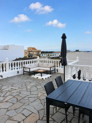 Casa Loli - Cozy Home in Tamaduste, 5 Min to Beach in Valverde