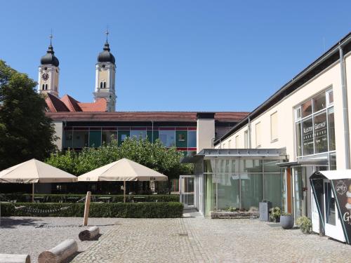 Exterior view of Klostergasthof Roggenburg