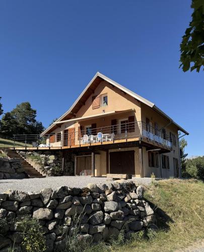 Le Clos de Terre Blanche Maison 9 personnes in La Breole