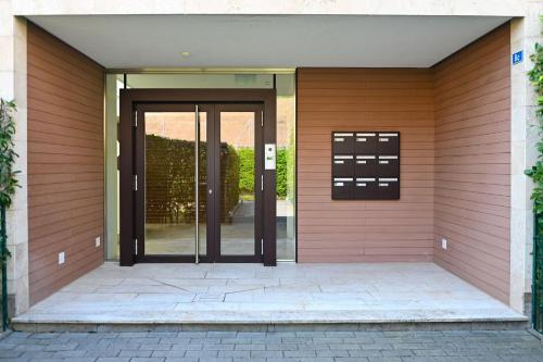 Corba Luxury Lake View Apartment - image 3