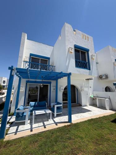 Luxury Villa Mountain View Ras El Hekma in Zawiyat Ailat Nuh