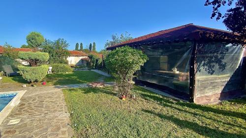 zahrada, Divna Pool&Garden in Parvomay