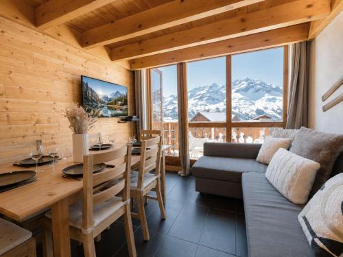 Duplex authentique 6 pers au cœur de Val Thorens avec balcon, local à ski, et box en option