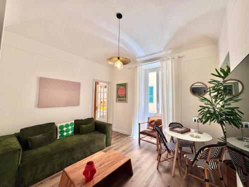 Appartement 2 chambres cours napoleon