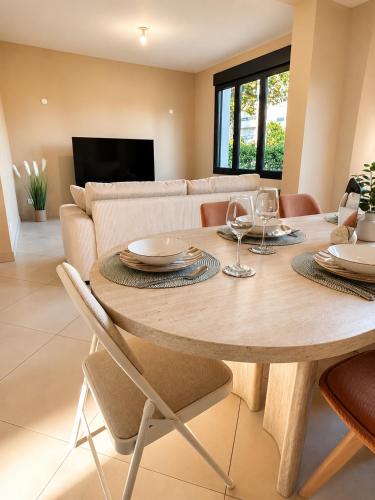 Grande maison avec jardin ensoleillé, 3 chambres - Location, gîte - L'Haÿ-les-Roses