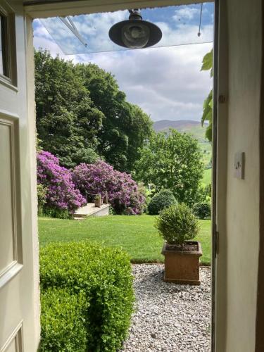 Plas yn iâl with stunning mountain views gîte à louer Tomen y Rhodwydd
