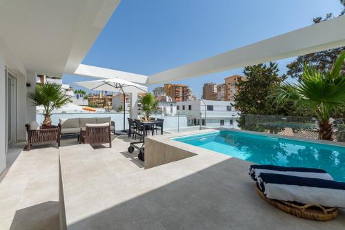 797 HOLIDAY RENTALS - Lujoso piso con piscina privada