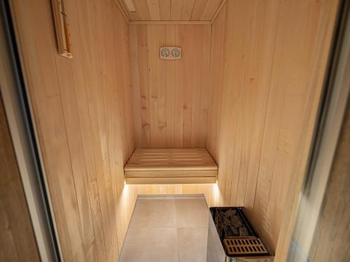 Appartement neuf a Meribel avec sauna et parking - FR-1-565-92 in Meribel Center