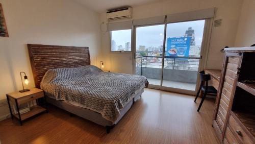 Modern Studio with Balcony in Palermo!