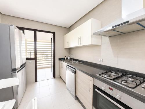 Luxueux appartement vue mer & piscine 3 chambres in 시디 부크나델