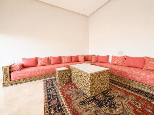 Luxueux appartement vue mer & piscine 3 chambres in 시디 부크나델