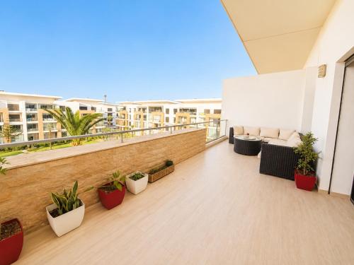 Luxueux appartement vue mer & piscine 3 chambres in 시디 부크나델