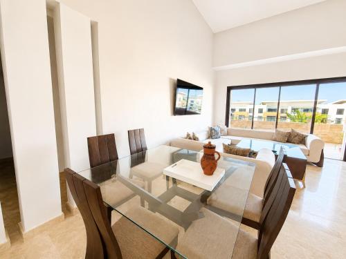 Luxueux appartement vue mer & piscine 3 chambres in 시디 부크나델