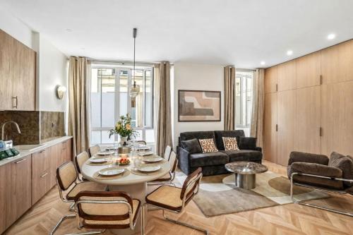 Lavie Maison - Near City Hall, Paris
