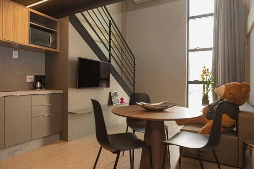 Housi Delphos - Duplex no Buritis in Oeste