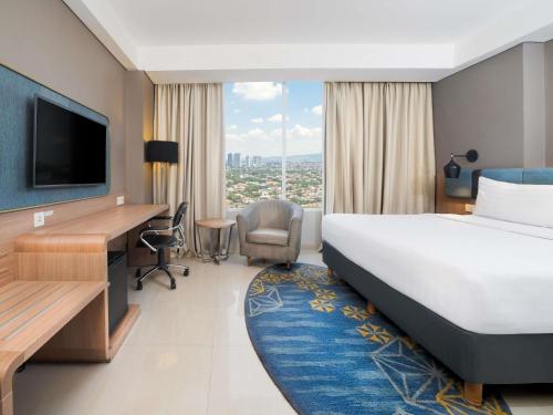 MERCURE NEXA BANDUNG SUPRATMAN Room Type - Deluxe King Room
