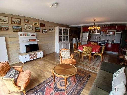 Appartement spacieux au cœur de la station - 8 pers. - FR-1-405-384