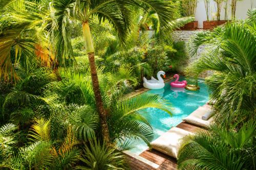 The Strabon Tulum