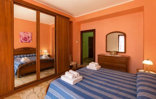 4 Bedroom Pet Friendly Apartment In Saline Joniche in Saline Joniche