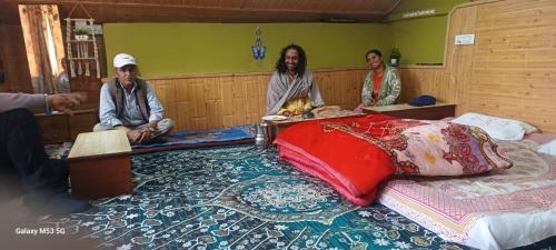 Negi's Hermit Hut Home Stay in Bashkola