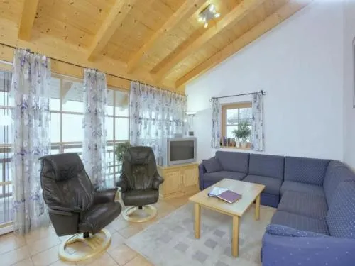 Quiet Alpine Cottage for 9 with Suana in Wald im Pinzgau, Österreich