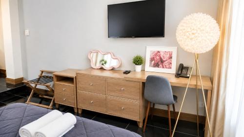 Fabulous apartment hotel in heart of Montreal downtown