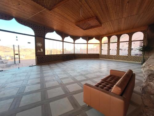 Фойє, Desert Magic Camp & Resort in Ваді Рум