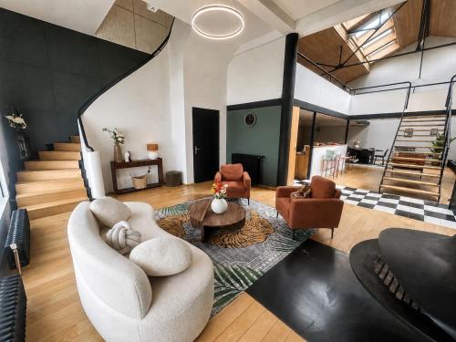 Loft exceptionnel - Garage privé - 6 personnes - Centre-ville