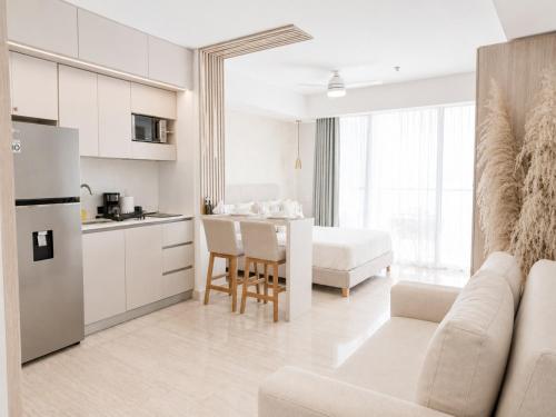 Apartasuite en Crespo con Vista al Mar - Cerca al Aeropuerto