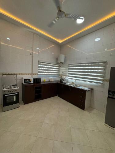 Chester Hill Residence in Accra