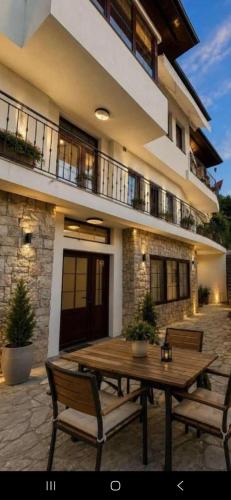 Hotel Berati in ปันเตลี