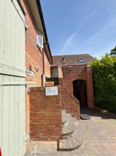 Luxury Hayloft Retreat Near Stratford-upon-Avon in Wootton Wawen
