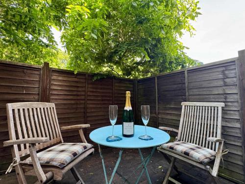 Luxury Hayloft Retreat Near Stratford-upon-Avon in Wootton Wawen