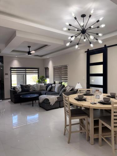 Gems Paradise in Plantation Village