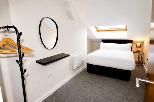 Walk to City Hotspots Liverpool 1BD Apartment