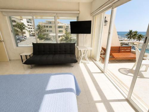 Terrace Ocean View Beautiful Beachfront Apartments Brisas Shores, Cancún (Foto 9)